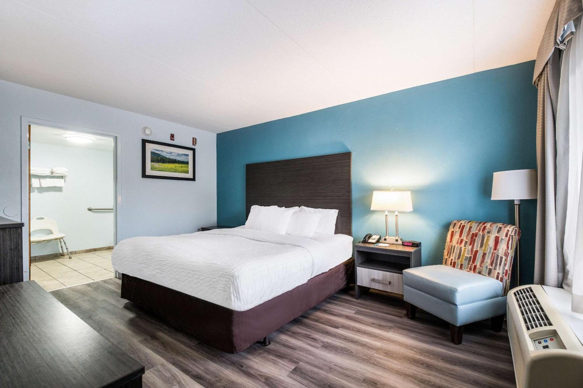 Clarion Inn Cleveland Near University Extérieur photo