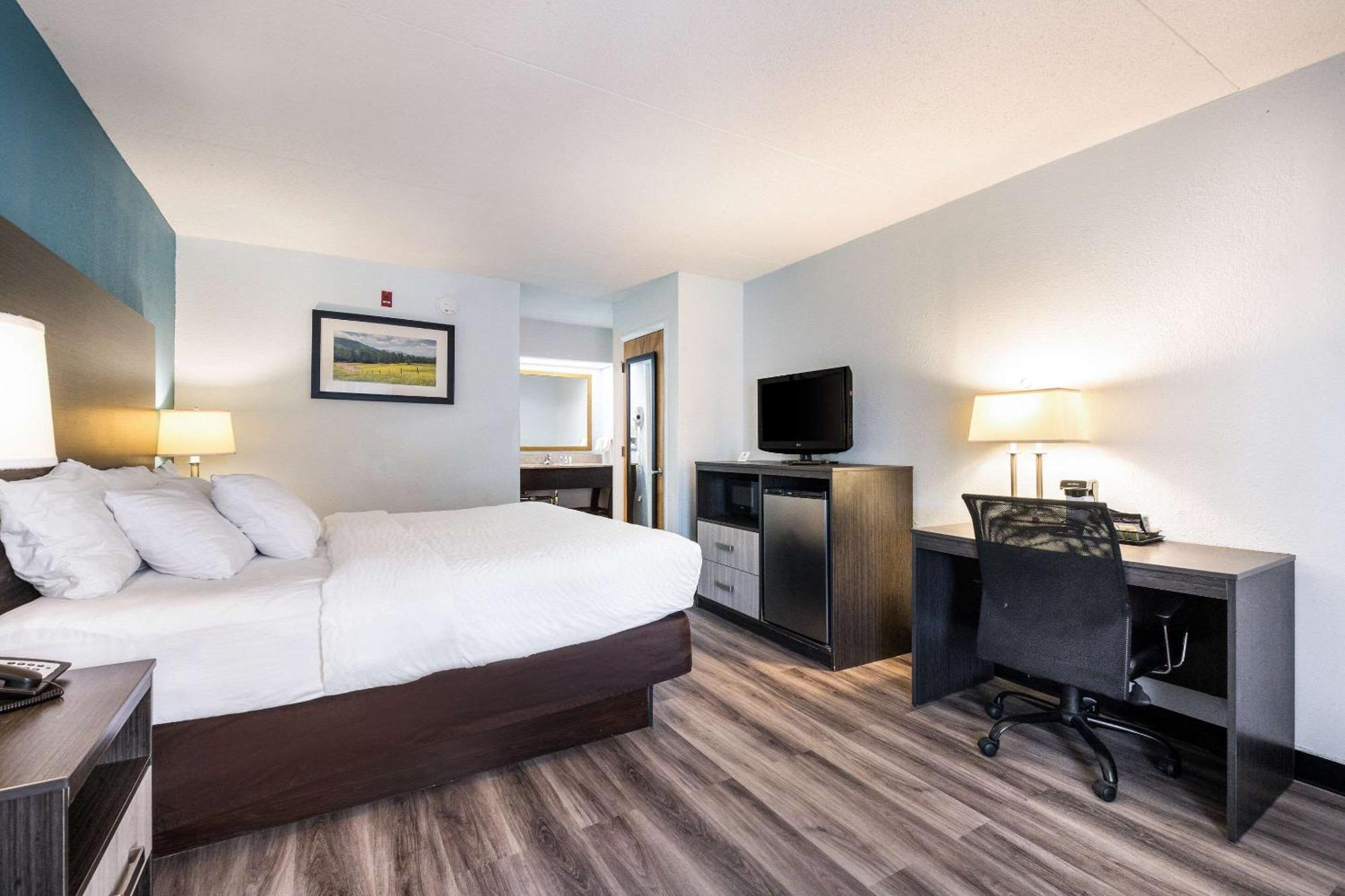 Clarion Inn Cleveland Near University Extérieur photo